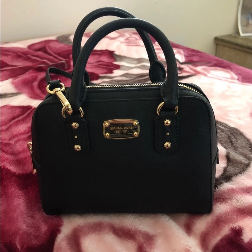 Black Michael Kors crossbody